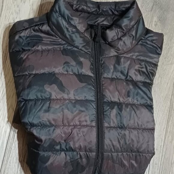 Winter Joe Fresh Lightweight Medium Puffer Jacket w/ Detachable Hood - Picture 3 of 4